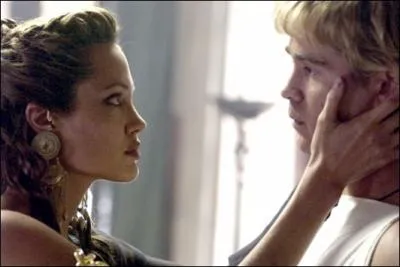 Quel est son nom dans Alexandre ?