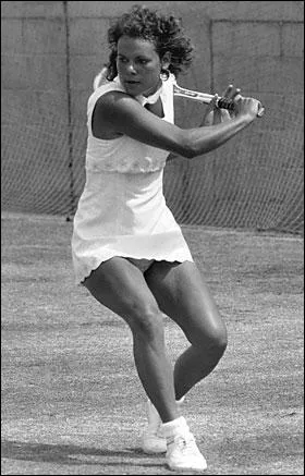 Je suis australienne. Mon nom est Goolagong, quel est mon prnom ?