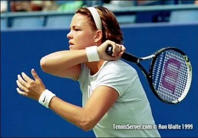 Je suis amricaine. Mon nom est Davenport, quel est mon prnom ?