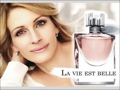 Julia Roberts pour :
