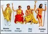 Quels dieux aidrent Zeus dans son projet ?