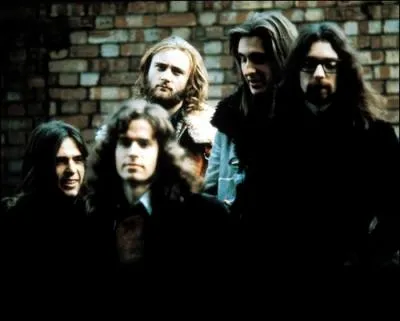 Chanson chante par Phil Collins et Genesis !