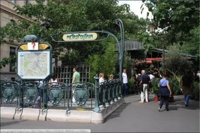  quelle station faut-il s'arrter pour tre sur l'le de la Cit ?