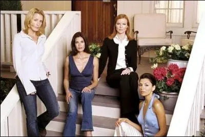 Parmi ces quatre femmes, laquelle a assisté à une prise d'otages dans un magasin ?