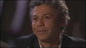 Comment s'appelle le faux-mari de l'ex-femme de Jean-Paul ?