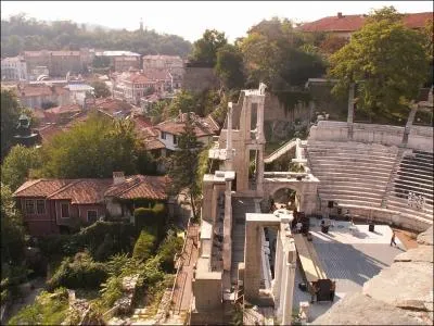Le thtre romain de Plovdiv, l'un des plus clbres monuments de... , a t construit au dbut du IIe sicle, sous le rgne de Trajan.