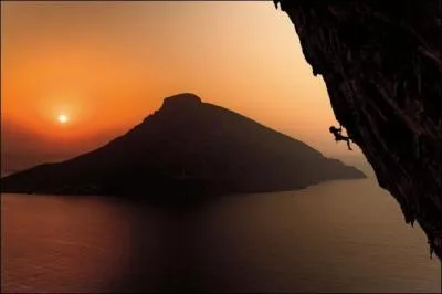 Ce clbre alpiniste, pionnier de l'escalade  mains nues, surnomm l'homme araigne, est dcd en 2012 !