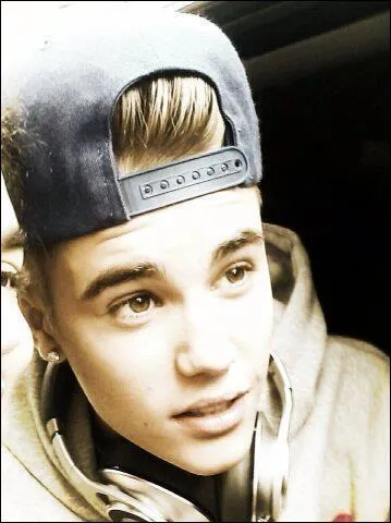 Comment s'appelle les parents de Justin Bieber ?