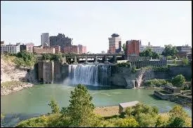 Dans quel tat se trouve la ville de Rochester ?