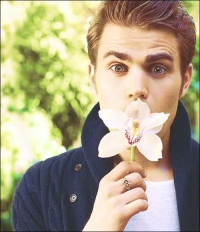 Qui est marie  Paul Wesley ?