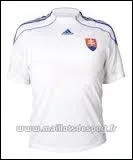 A quelle slection d'Europe appartient ce maillot de football ?