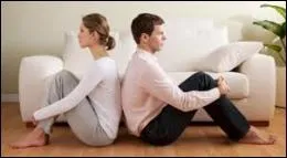 Quand on pressent qu'une dispute va clater , on dit qu'il y a de l'eau ...