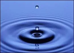 Quel verbe associe-t-on   comme 2 gouttes d'eau  dans une expression bien connue ?