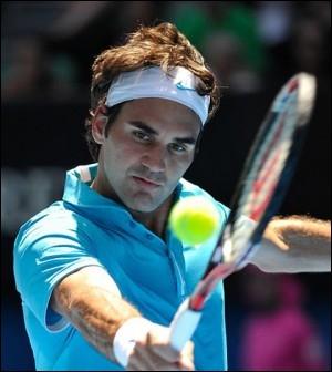 Quelle est la marque des raquettes de Roger Federer ?