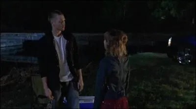 Comment Nick surnomme sa soeur et lui ?