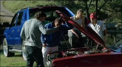 La courroie de ventilo de la voiture de Wade est casse, il lui en faut une de combien ?