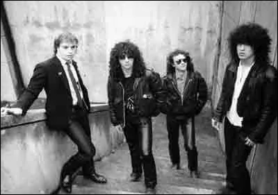 Quel est le nom de ce groupe trs connu ?