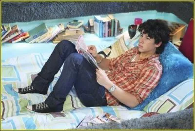 Le numro 5. Dans le magazine lu par  Nick , quel est le top 5 des cadeaux  offrir pour cet anniversaire ?