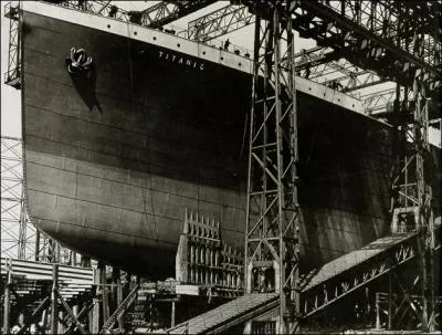 Combien de temps a-t-il fallu pour construire le Titanic ?