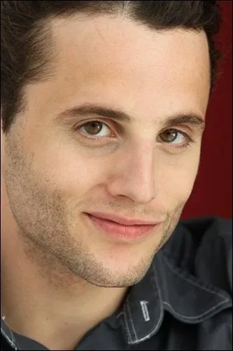 Quelle est son identit ?