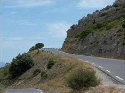 C'est une route des Crtes vous reconnaissez ?