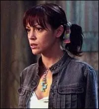  Embrasse-moi . Qui tue les hommes maris ?