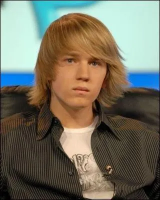 Moi, je suis son grand-frre, donc je suis :