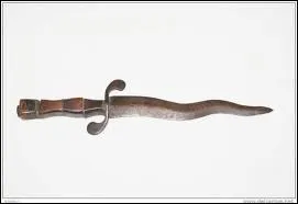 Ce poignard est d'origine malaise et porte le nom d'une belle fille trs mauvaise dans la BD  Thorgal . Quel est son nom ?