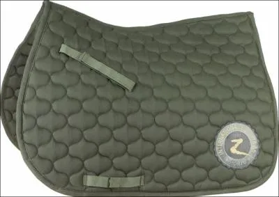 Pourquoi met-on un tapis de selle ?