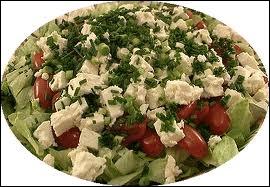 De quel pays est originaire ce plat : la salade grecque ?