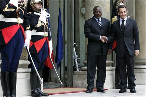 Des journalistes congolais ont écrit une lettre à Nicolas Sarkozy en marge de la visite du président Joseph Kabila en France. Pourquoi?