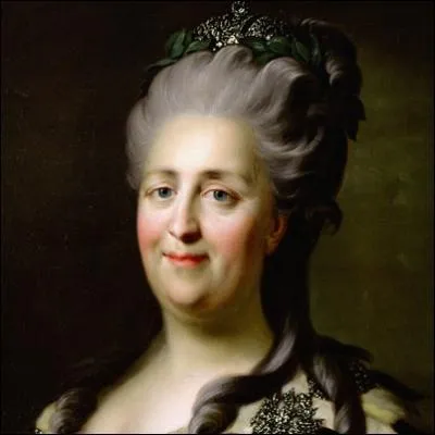 Reine cultive et dynamique, de taille moyenne pourtant, elle est neSophie-Frdrique-Augusta d'Anhalt-Zerbst et prit comme nom royal Catherine II de Russie. Quel tait son surnom ?