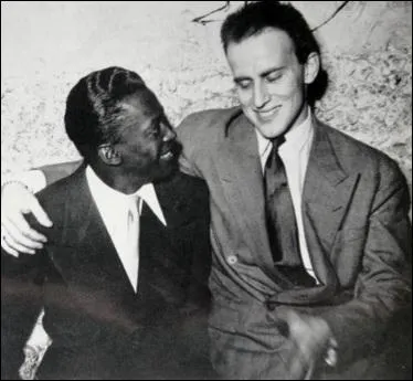 Sur cette photographie, quel jazzman reconnat-on au ct de Boris Vian ?