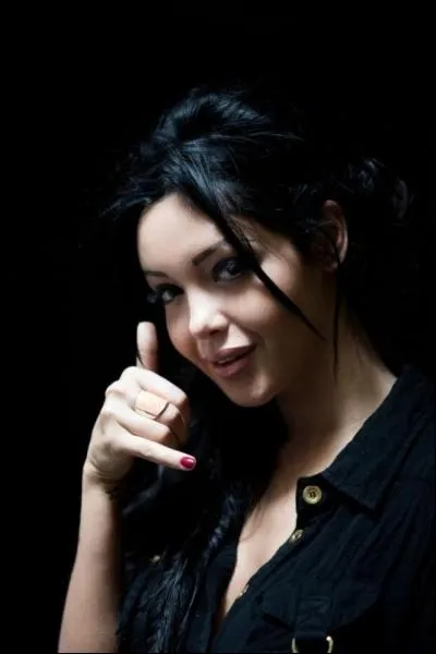 Quel est l'ge de Nabilla ?