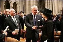 Le 25 dcembre : fin de l'URSS, Mikhal Gorbatchev dmissionne de la prsidence. Par qui est-il remplac ?