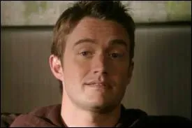 Concernant Clay , quelles sont les affirmations correctes ?