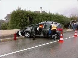 Comment dire  heurter  en langage soutenu ?