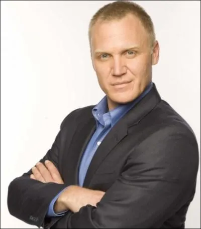 O est Franck quand Denise accouche ?