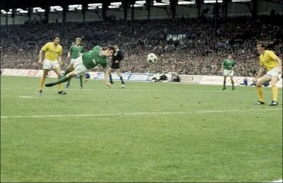 En 1970, c'est la troisime victoire en Coupe de France des Verts. Ils remportent facilement leur finale face  Nantes. Mais sur quel score ?