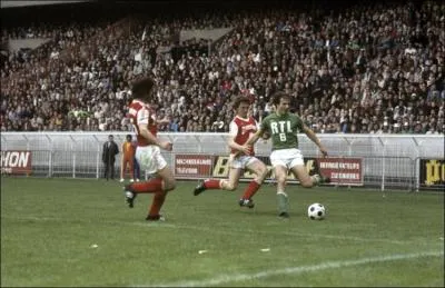 En 1977, les Verts remportent leur sixime Coupe de France face aux Rmois. Cette mme anne, ils ralisent le doubl Coupe de France - Championnat.