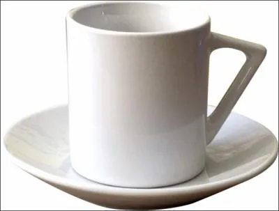 On la boit parfois  la piscine.