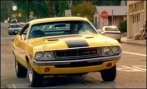 Cette Dodge Challenger qui appartient  Gibbs apparat dans :