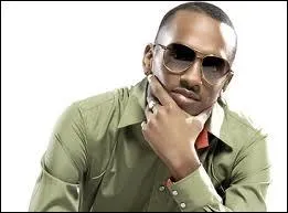 Comment s'appelle ce chanteur ?