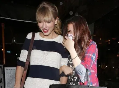 Qui est sa meilleure amie (2013) ?