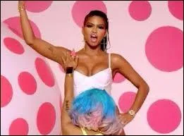 Qui est cette chanteuse ?