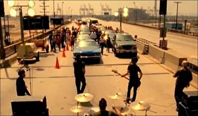 De quel clip cette image est-elle extraite ?