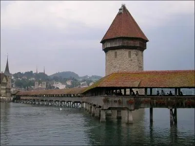 Ce pont est le plus vieux pont couvert d'Europe mais o se trouve-t-il ?