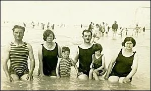 Le 20 juin, pour la premire fois, les franais dcouvrent les joies des congs pays. De combien de semaines pouvaient-ils profiter au dbut ?