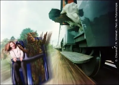 Quel est le nom du btiment o l'attraction  La Vienne Dynamique  se trouve ?