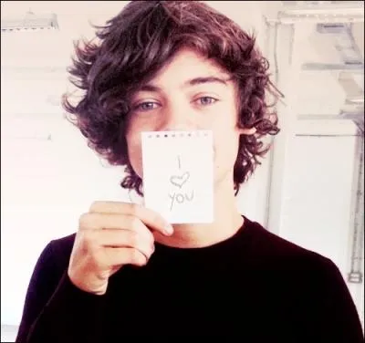 Comment s'appelait le groupe d'Harry avant qu'il n'intgre One Direction ?